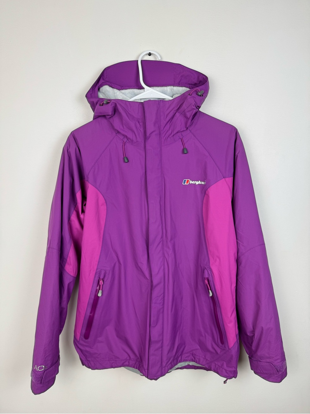 Berghaus Purple and Pink Hooded Shell Jacket Medium